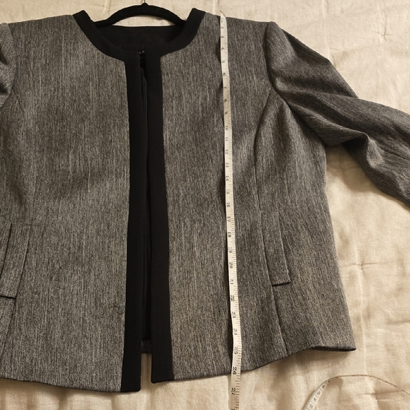Preston & York Gray and Black Blazer Modern Collarless Design - Picture 10 of 11